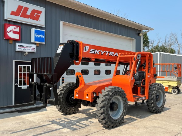 2013 SKYTRAK 6042 Telehandler for sale in Wisconsin