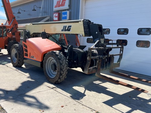 2016 JLG 642 telehandler