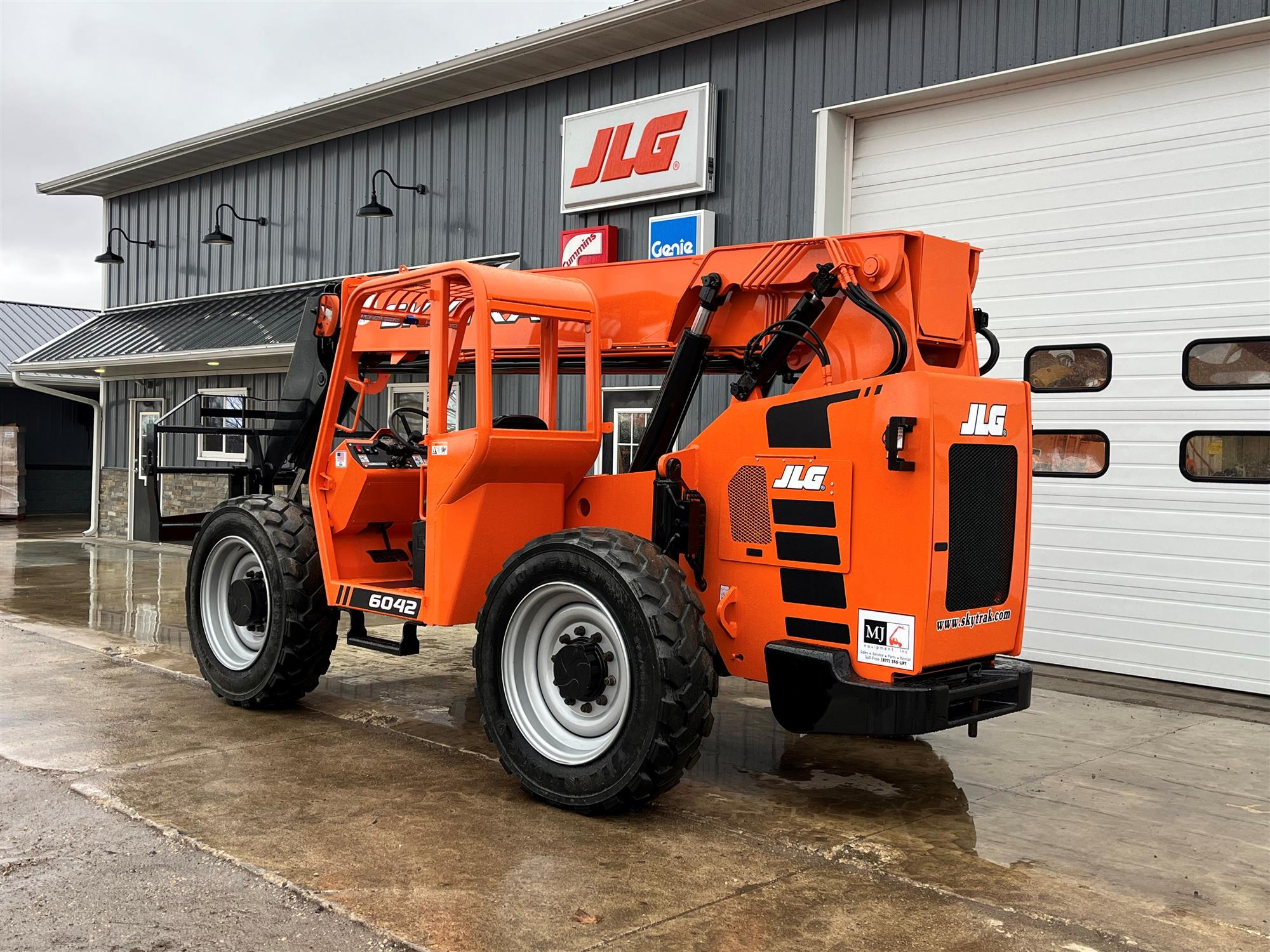 2017 SkyTrak Telehandler 6042